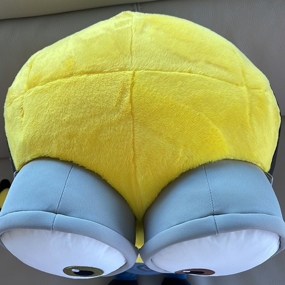 NWOT BANPRESTO JAPAN MINION BOB LARGE PLUSH DOLL! - Picture 3 of 12